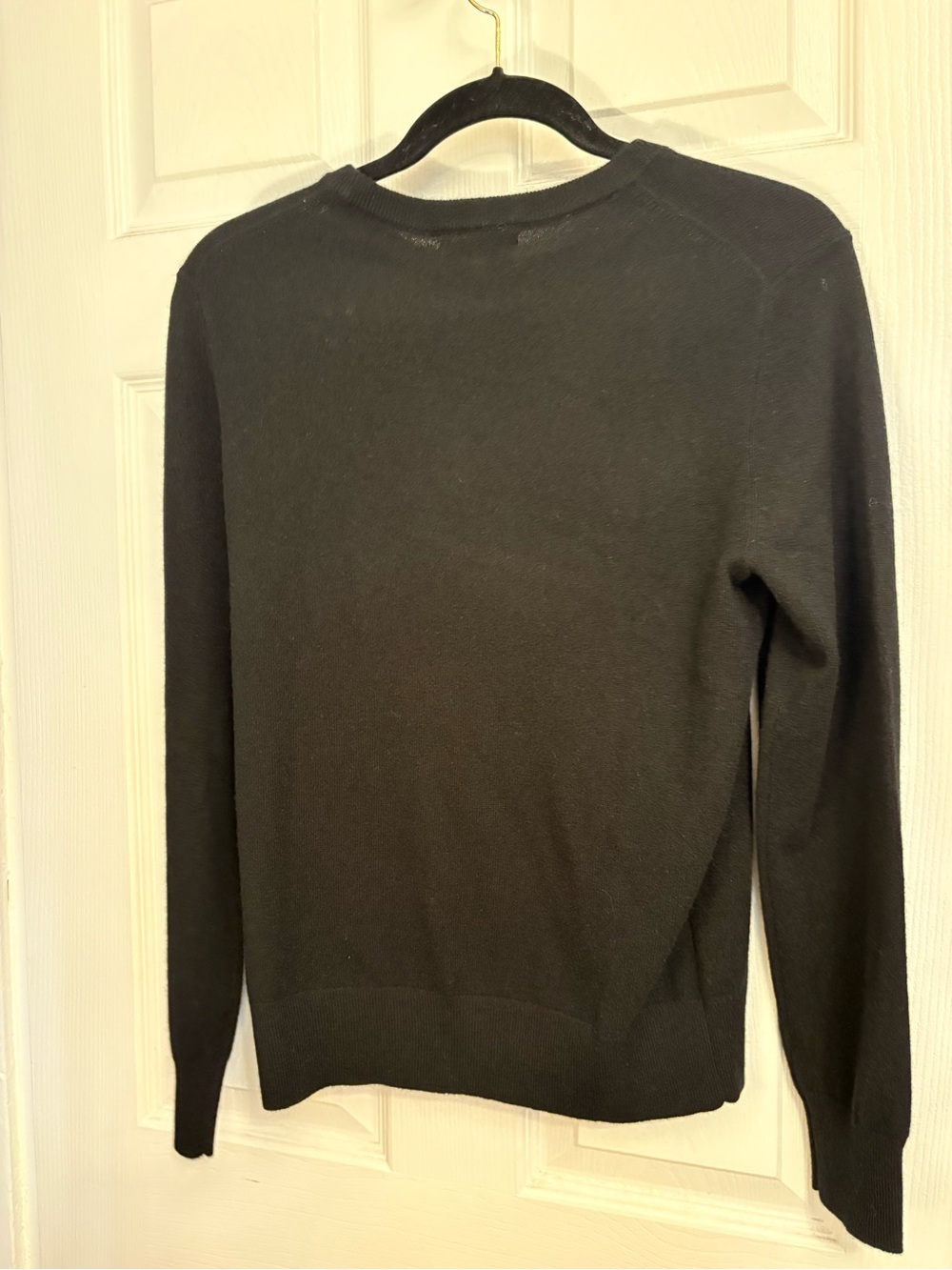 Quince 100% Mongolian Cashmere Black Crewneck Sweater Medium NWT $148 Retail - Picture 6 of 9
